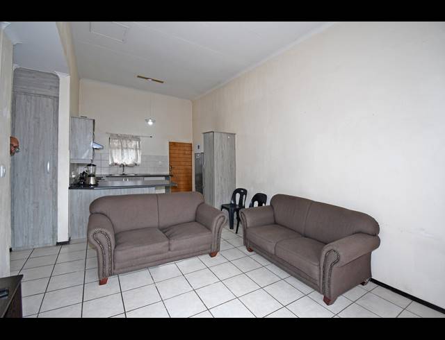 2 BEDROOM TOWNHOUSE FOR SALE IN NORTH RIDING